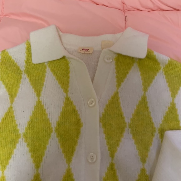 levi’s Sweater Buttoned - Picture 2 of 5